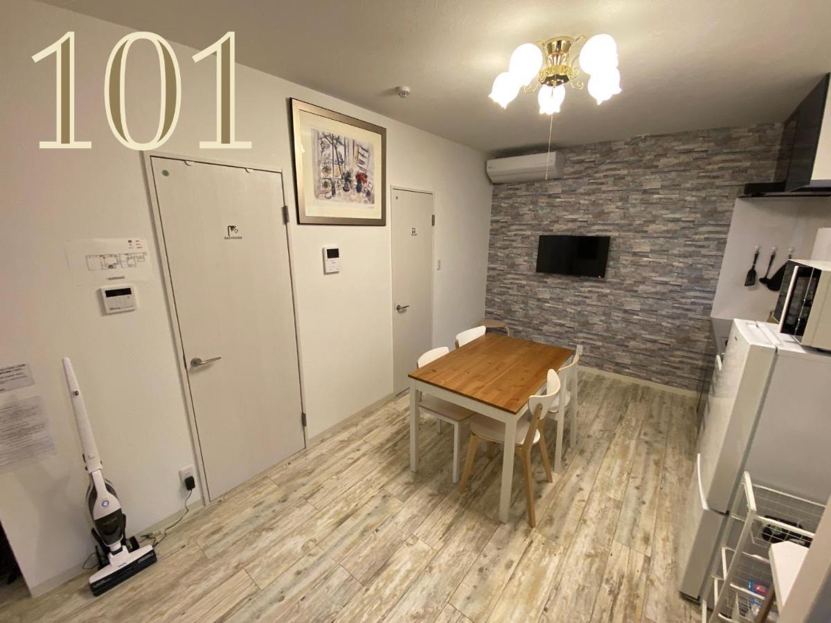 Guest House Apple โอซาก้า ภายนอก รูปภาพ
